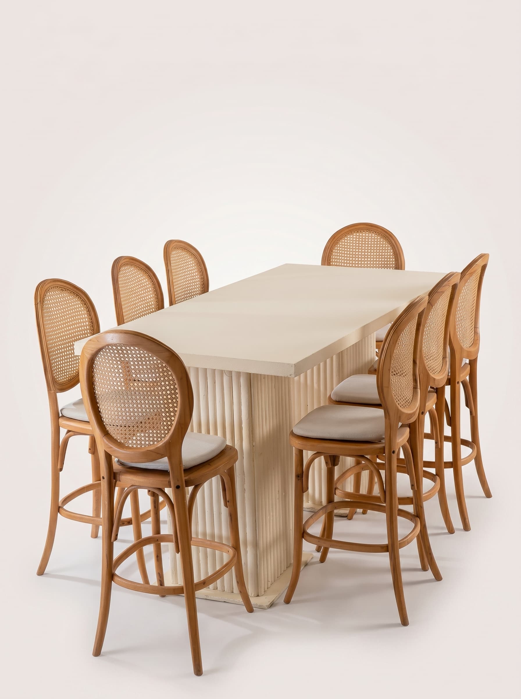 Medium Cane Banquet Set